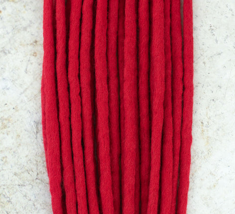 Red wool dreads without decoration (Set of 10 pcs)